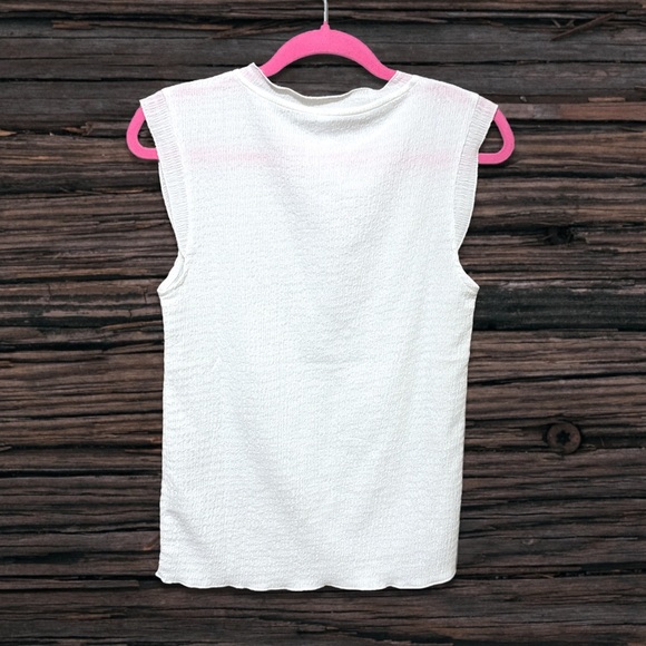 Wishlist Sleeveless Top - Picture 2 of 4